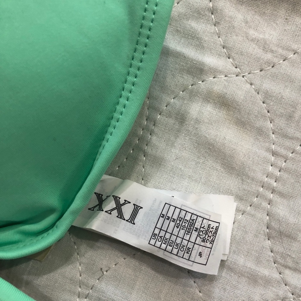 3 pc string bikini - Picture 6 of 6